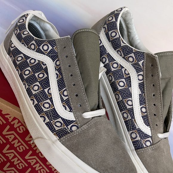 Vans Men’s Old Skool
Geo Trek Olive
VN0007NTOLV
Sneakers - Picture 14 of 16